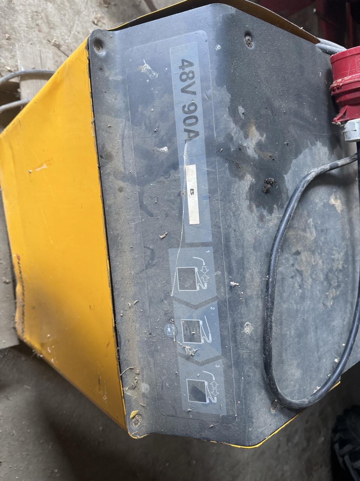 Jungheinrich Ladegerät Stapler für Bastler 2