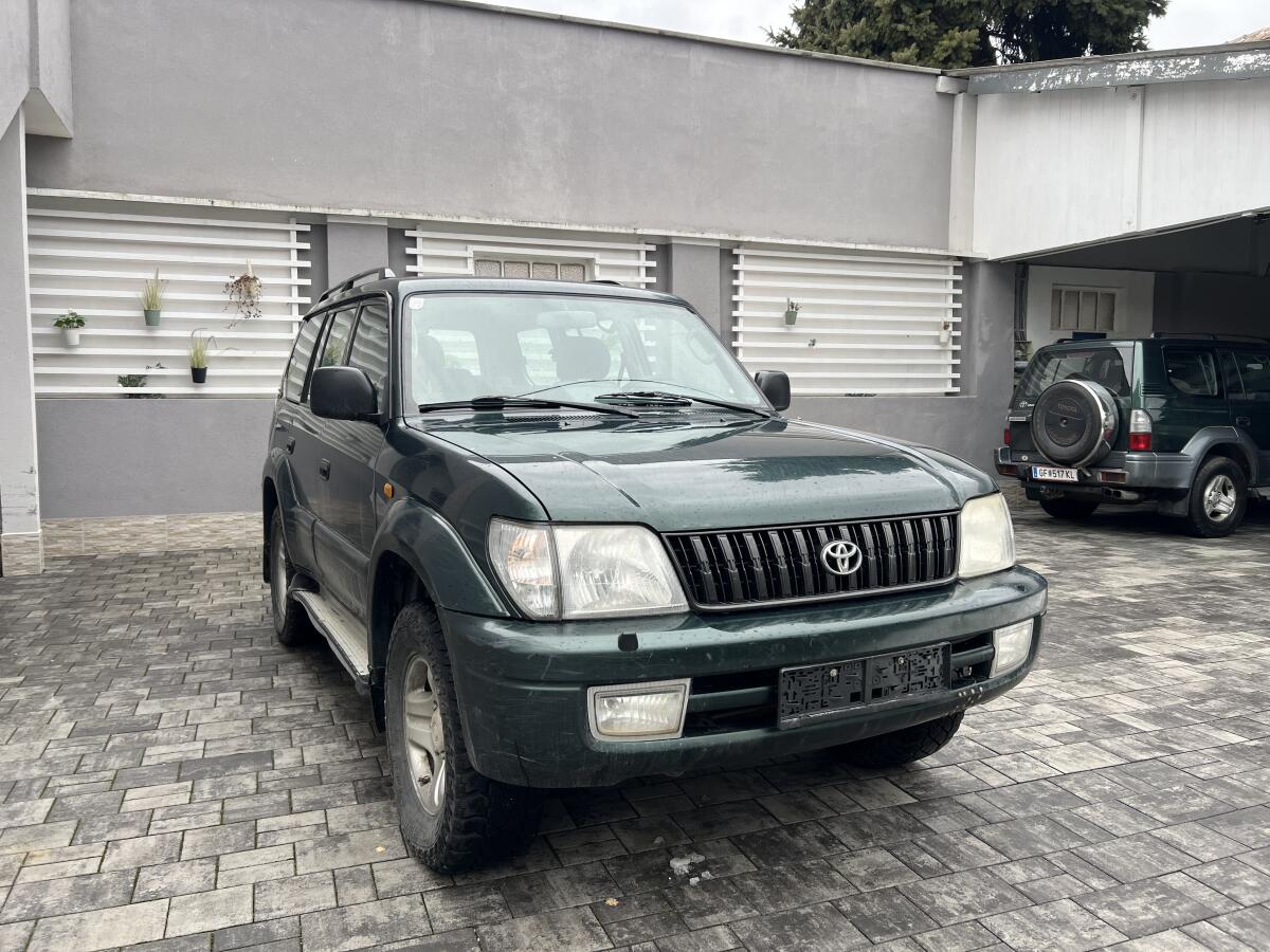 Toyota Land Cruiser J9 3.0 2