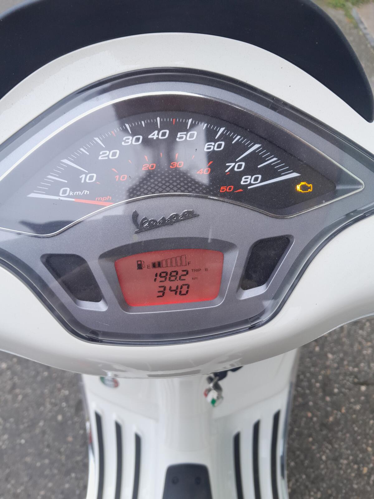 Vespa Sprint 50ccm 3