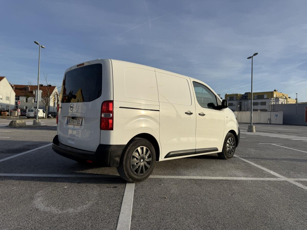 Opel Vivaro Transporter Privat genutzt 3