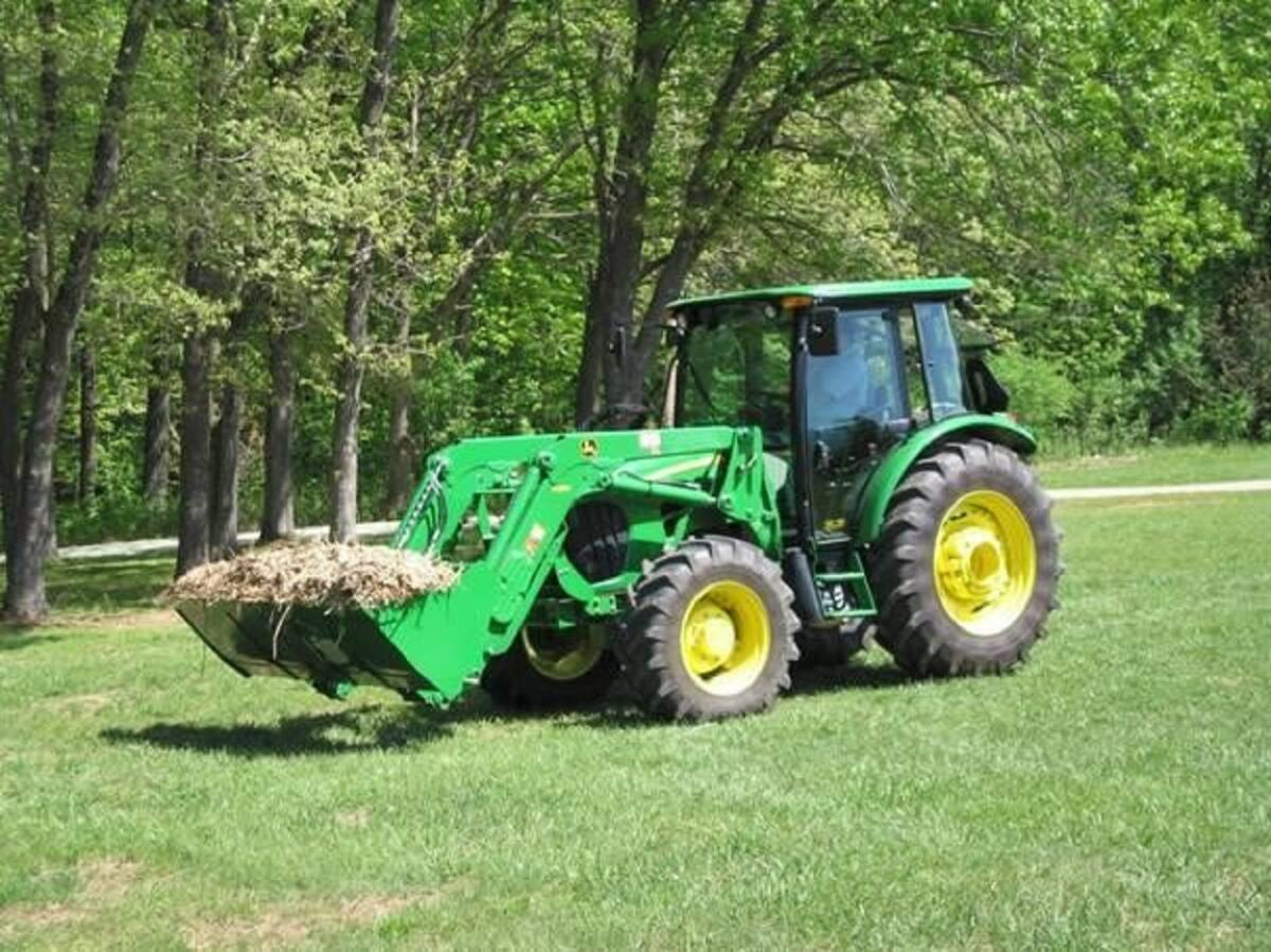 John Deere 5095M Traktor 3