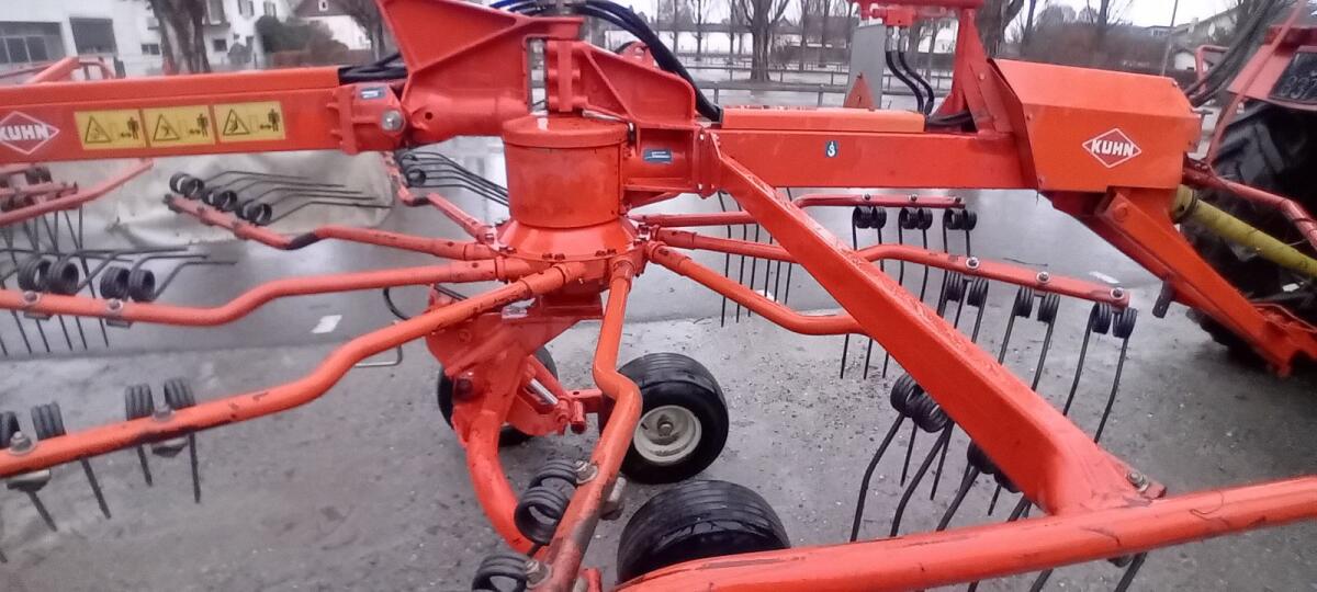 Kuhn GA 6002 Schwader 3