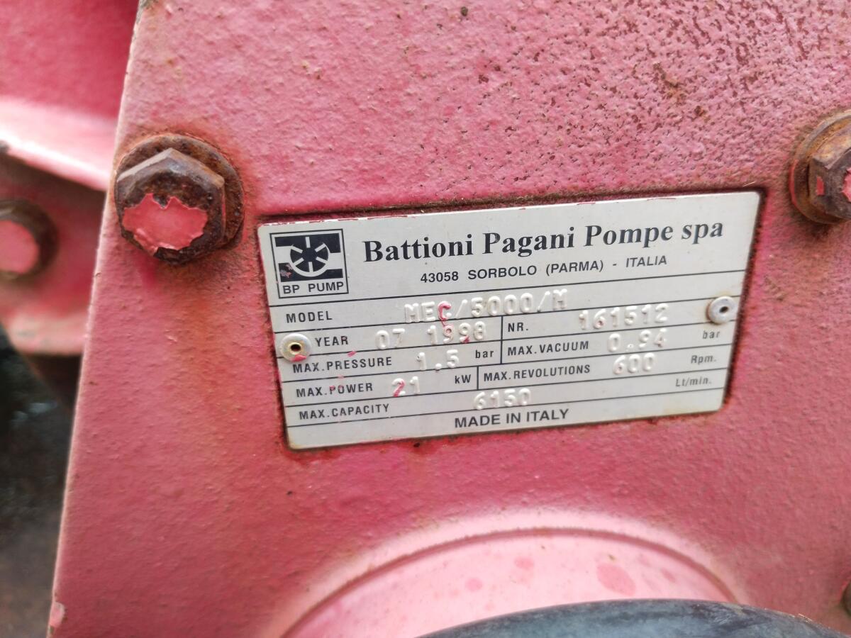 Güllefass 4.000 l mit Möscha 2