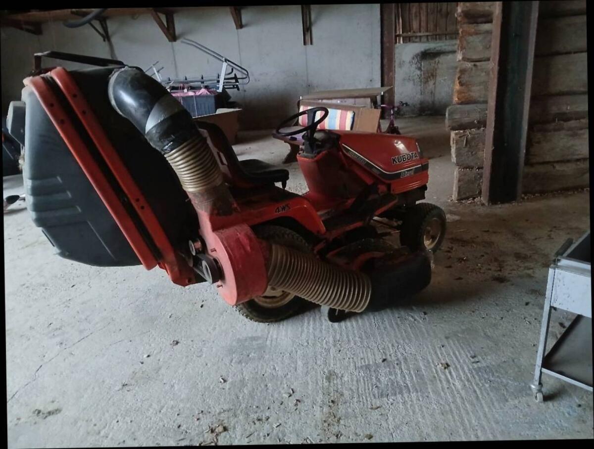 Rasentraktor Kubota G1900-4WS 2