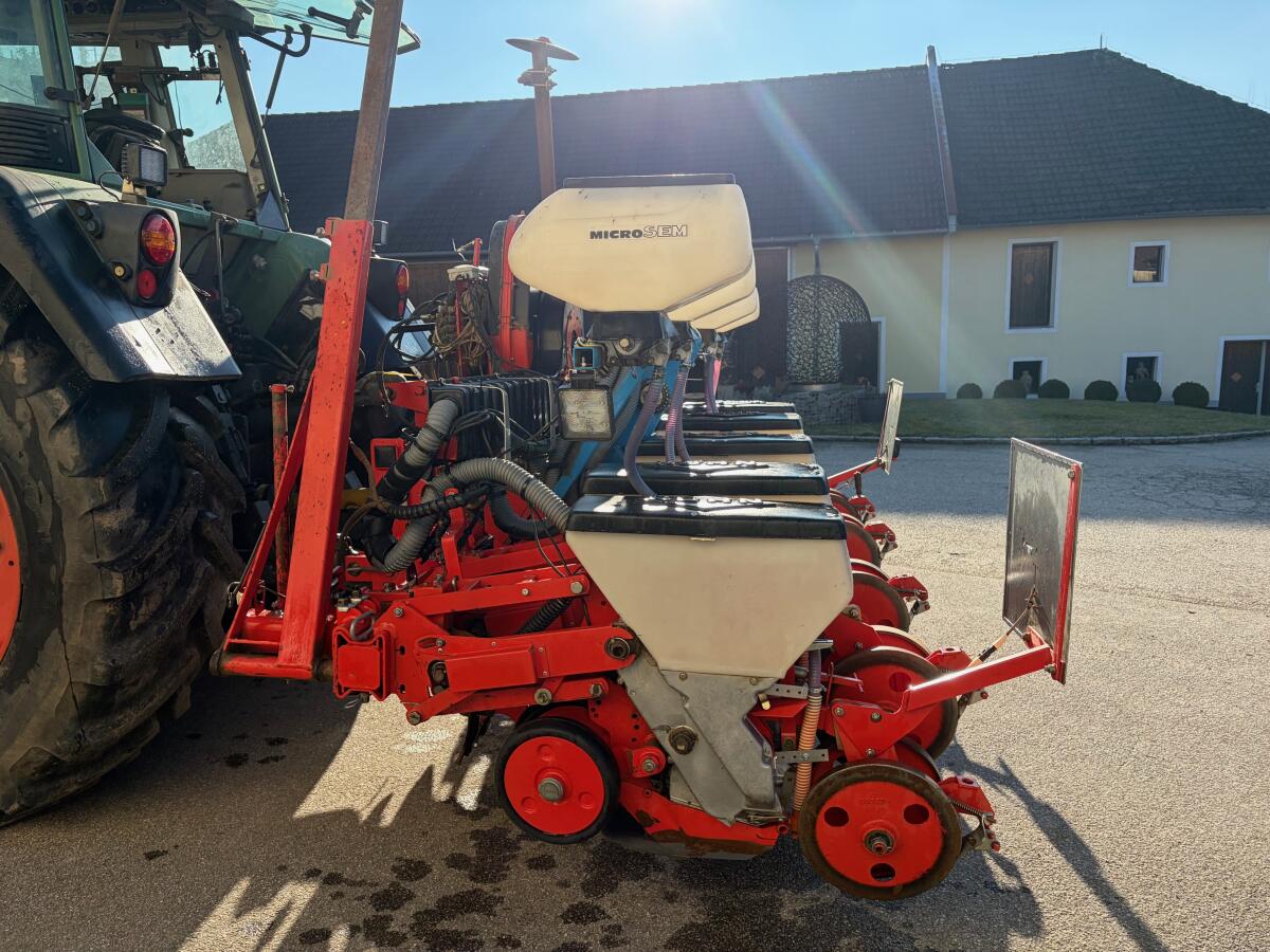 Kuhn Planter 2 2