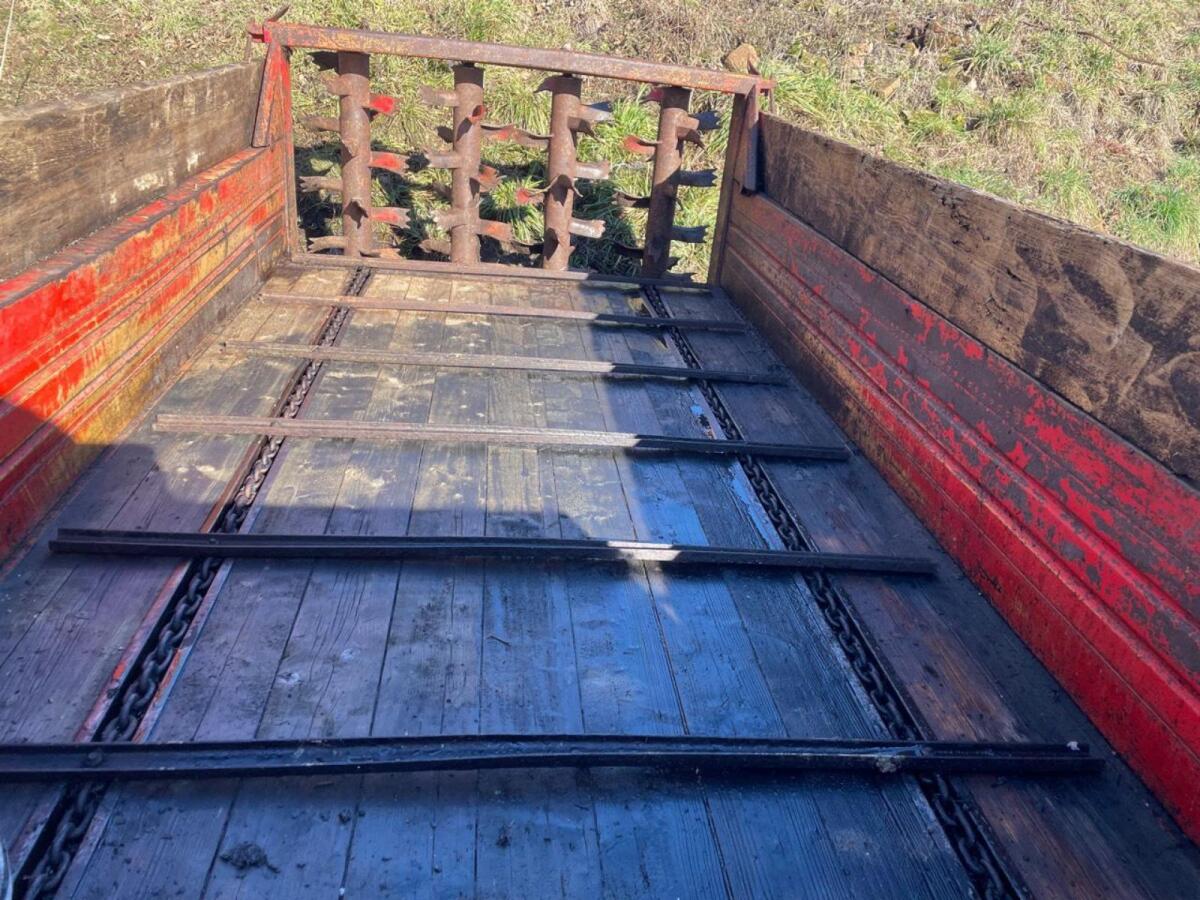 Miststreuer Pöttinger 3800V 2