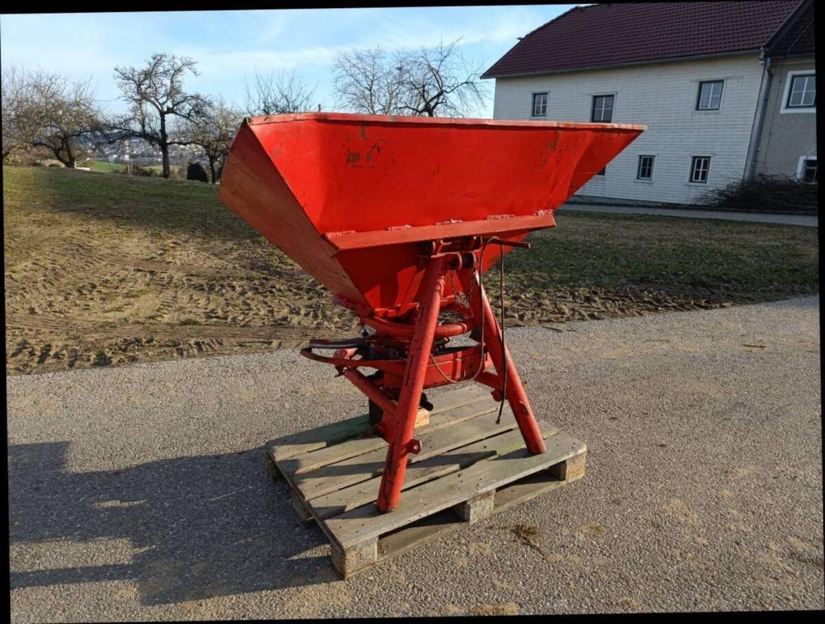 Lely Düngerstreuer 2