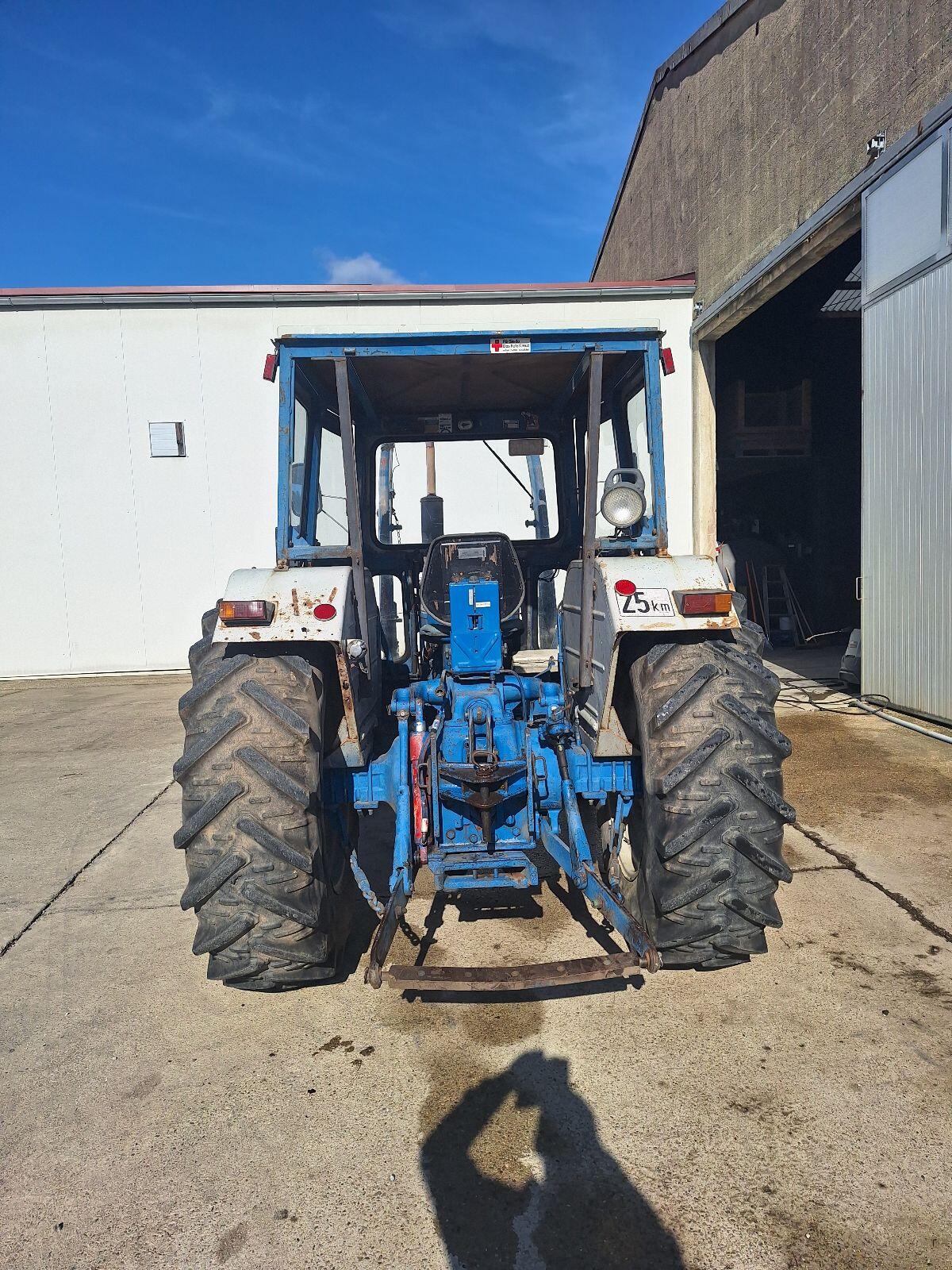 Ford 5000 Traktor 3