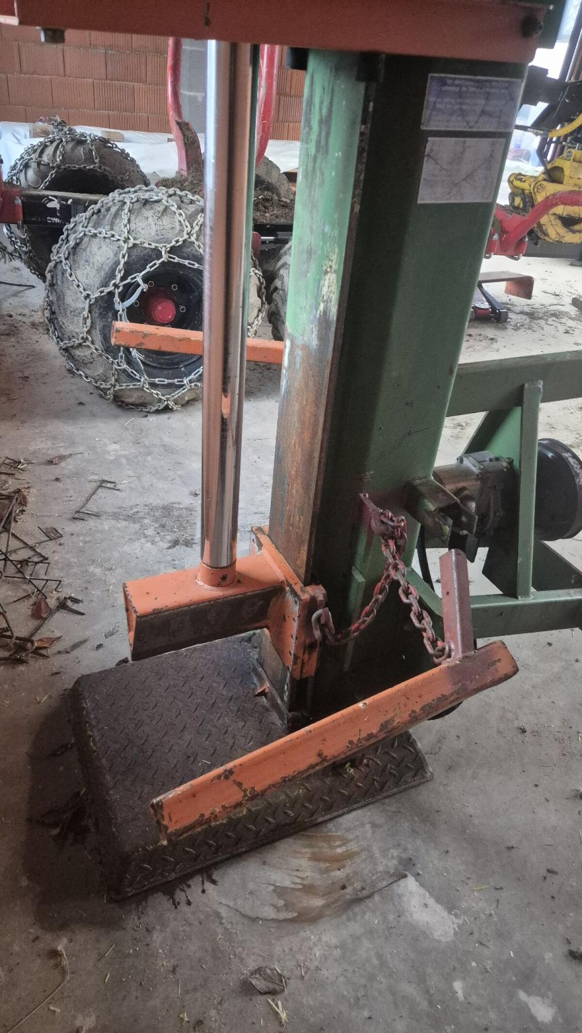 Posch Holzspalter Hydro-Combi 20t 3