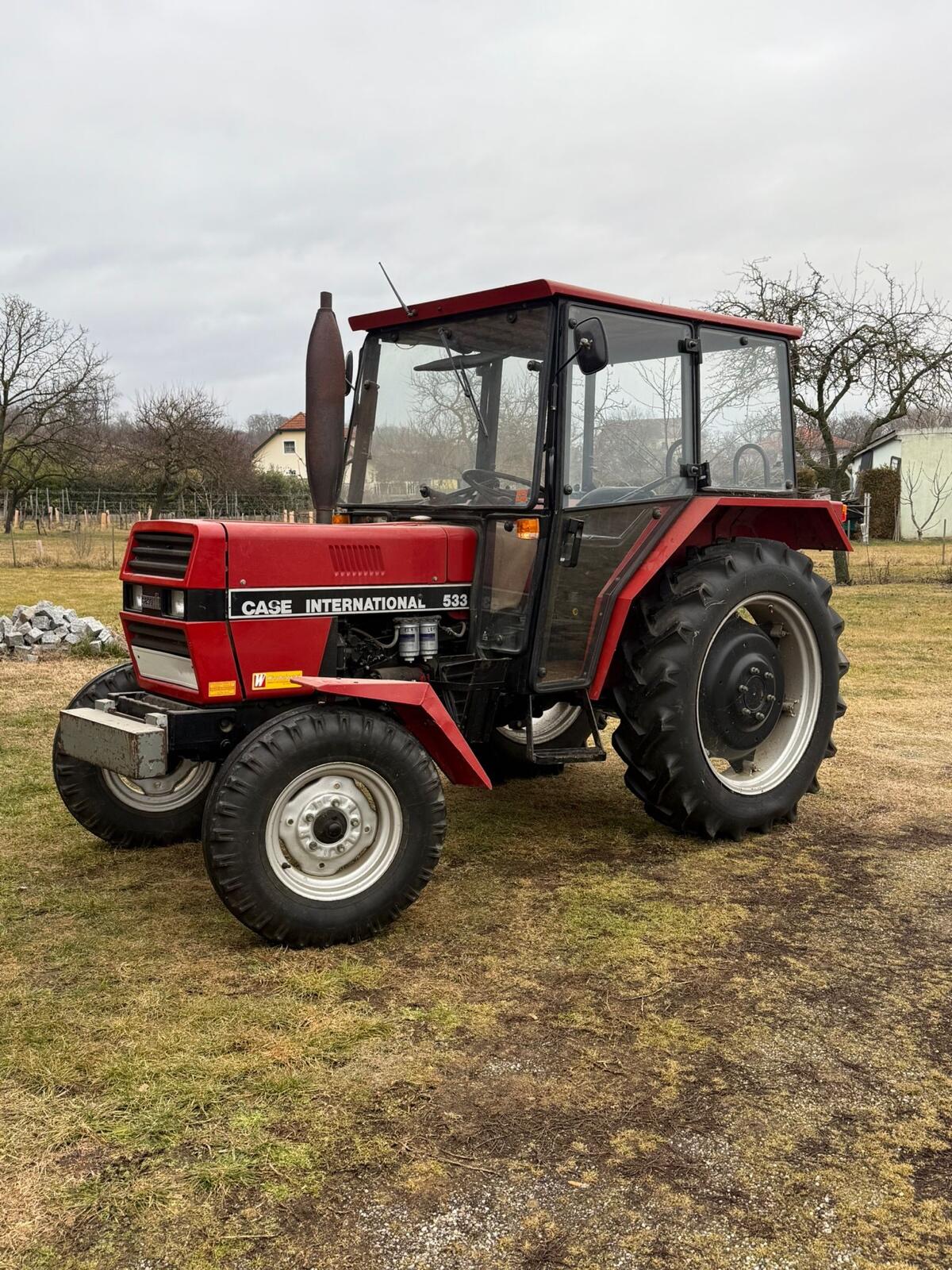 Case International 533 2