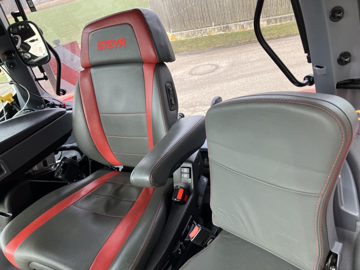 Steyr Profi CVT 6150 3