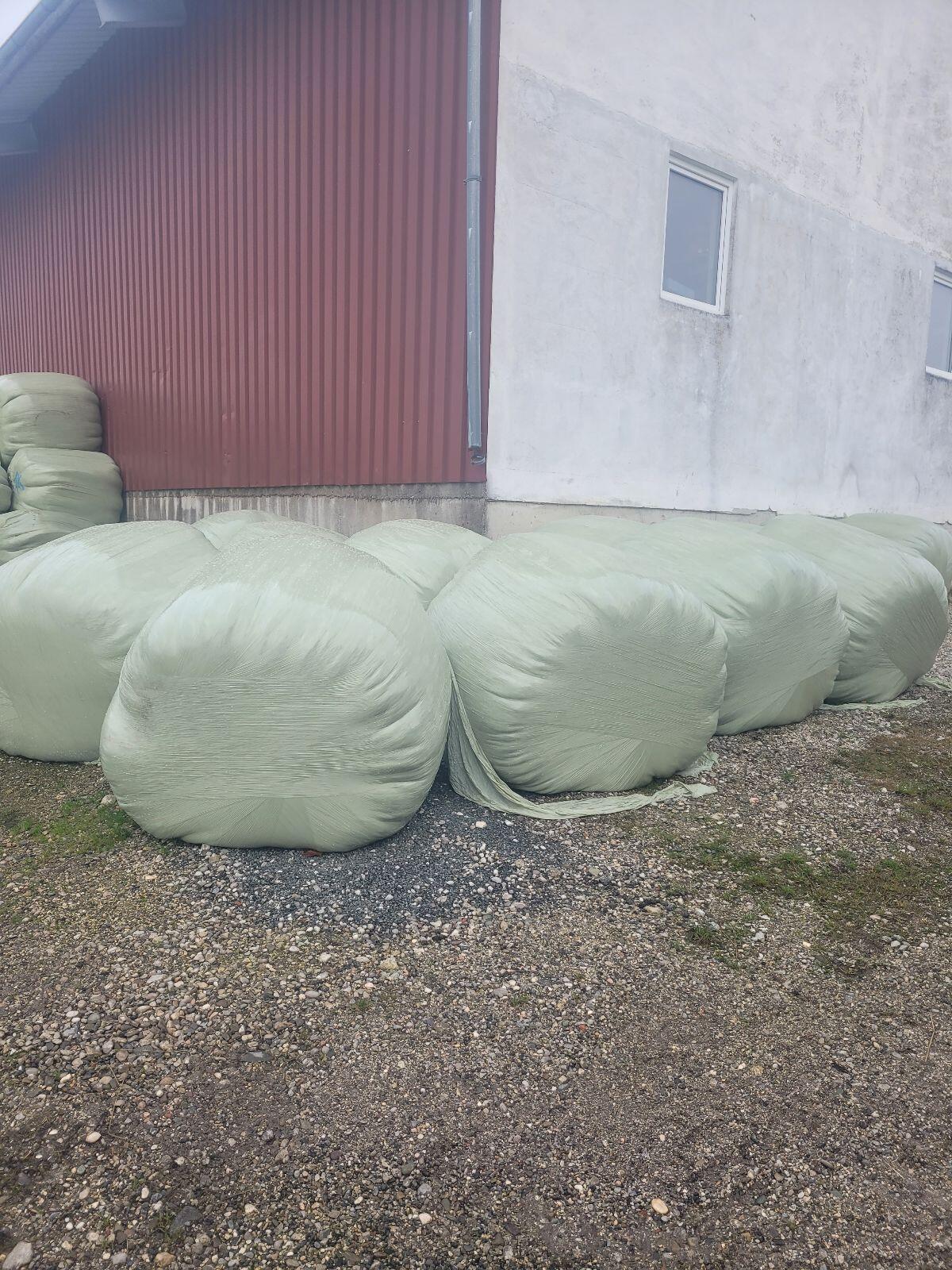 Verkaufe Siloballen 2