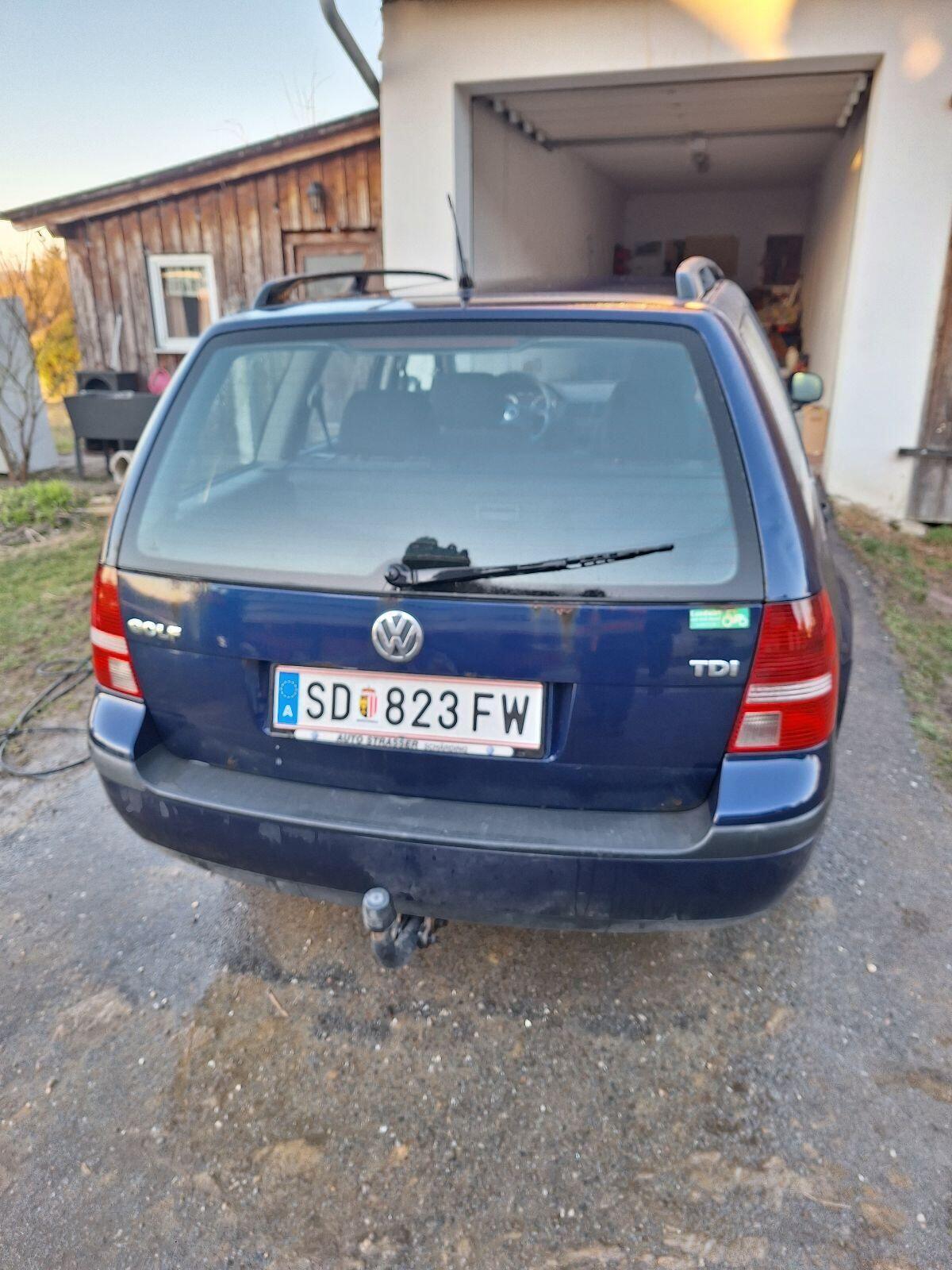 VW Golf Variant 3