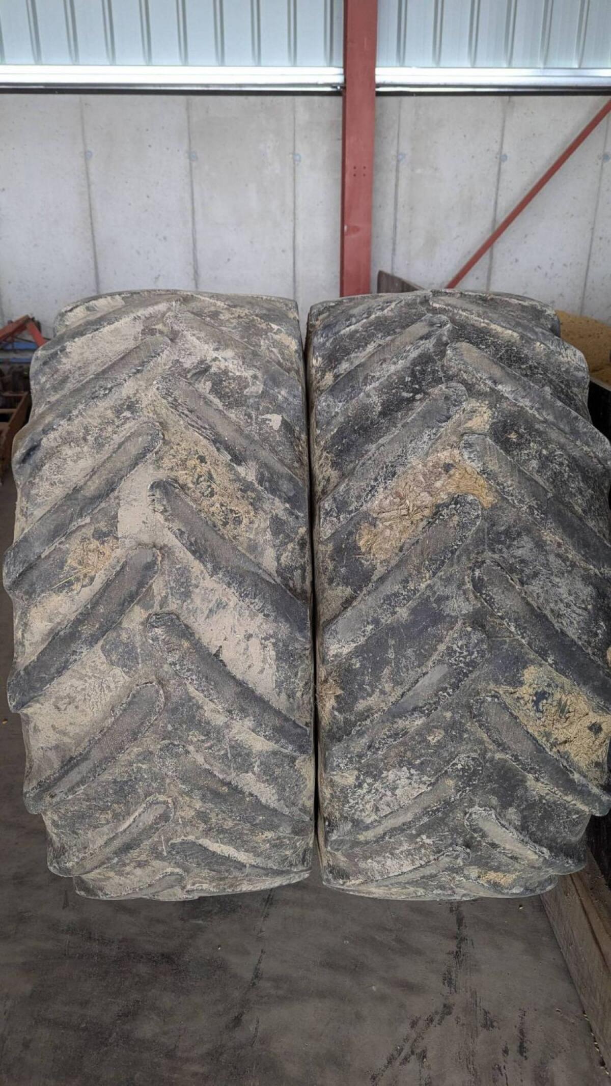 540/65R30 Michelin 3