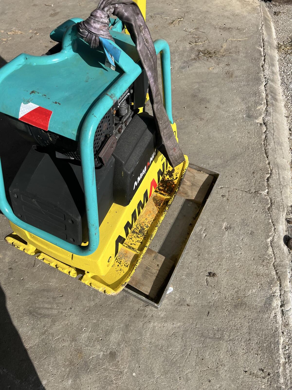 Ammann Rüttelplatte 2620 3