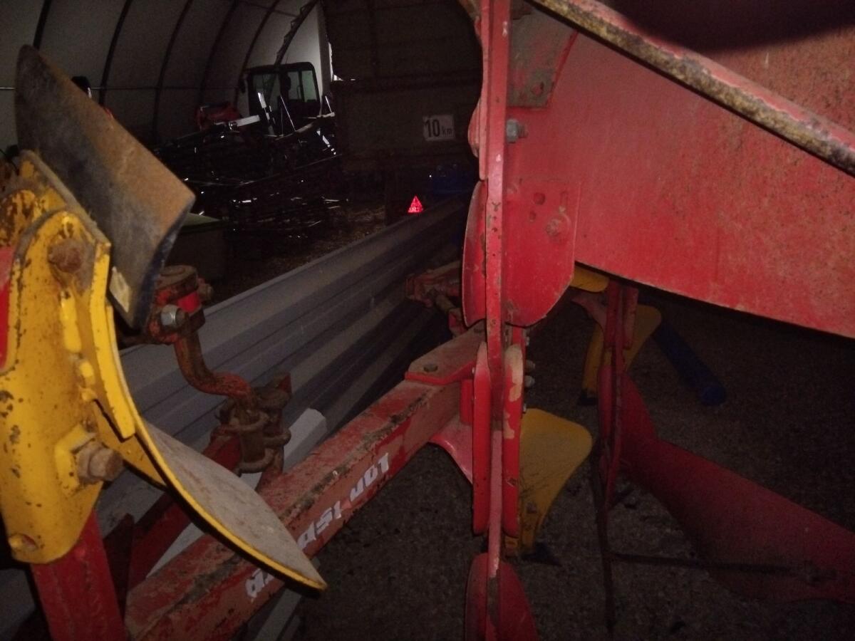 Pöttinger Pflug 3 Schar 2