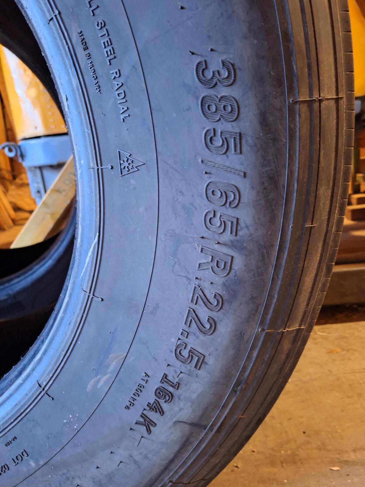Verkaufe LKW Reifen 385/65 R22.5 3