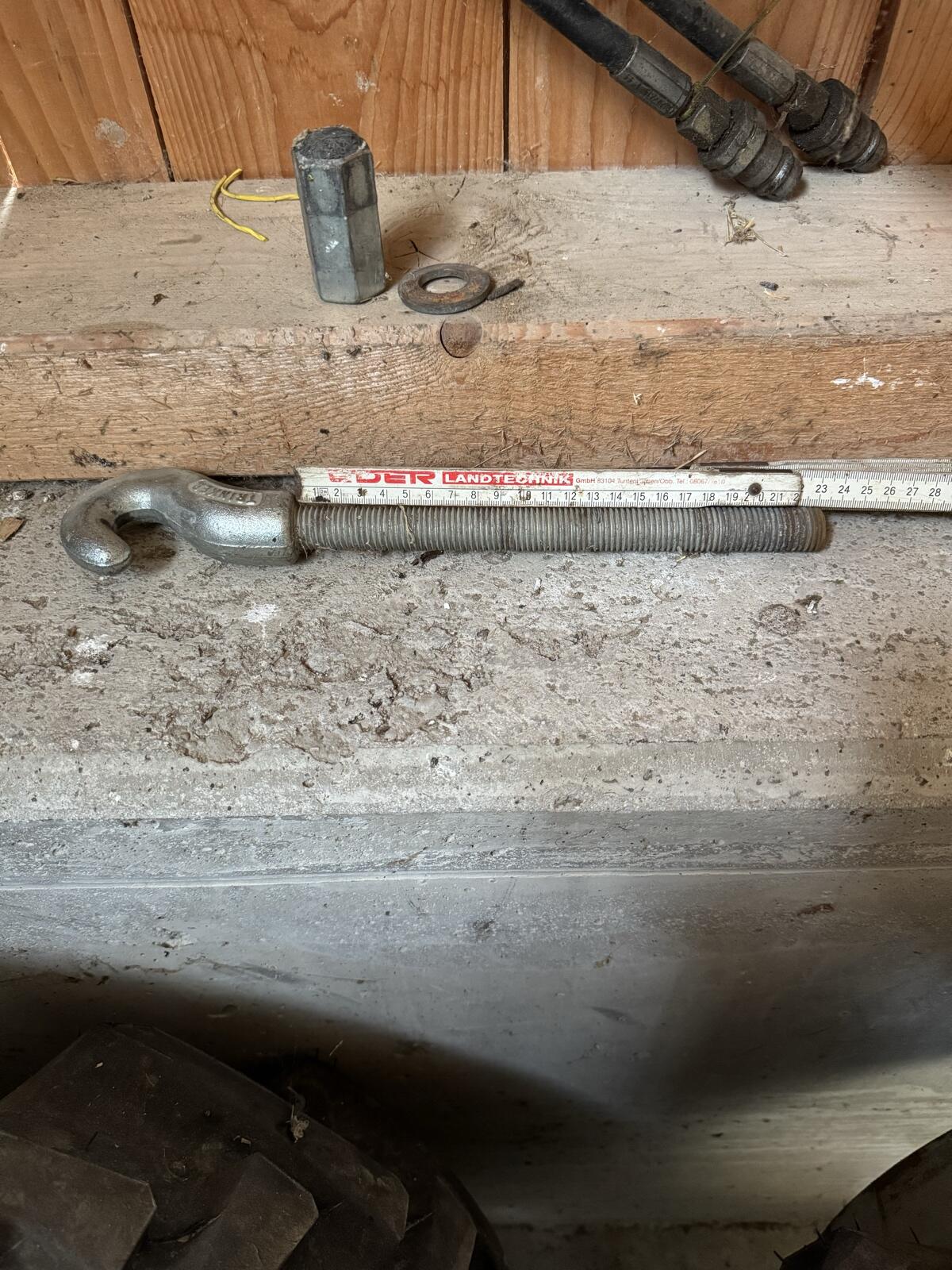 Hackenschraube Trinker 2