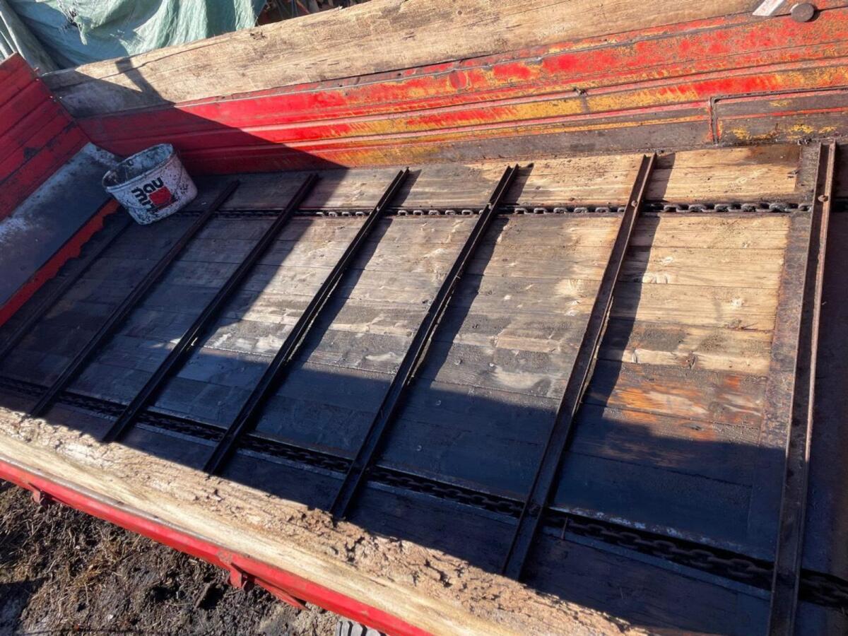 Miststreuer Pöttinger 3800V 3