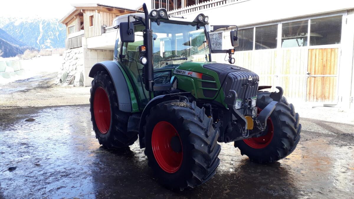 Fendt 211 Vario TMS 2