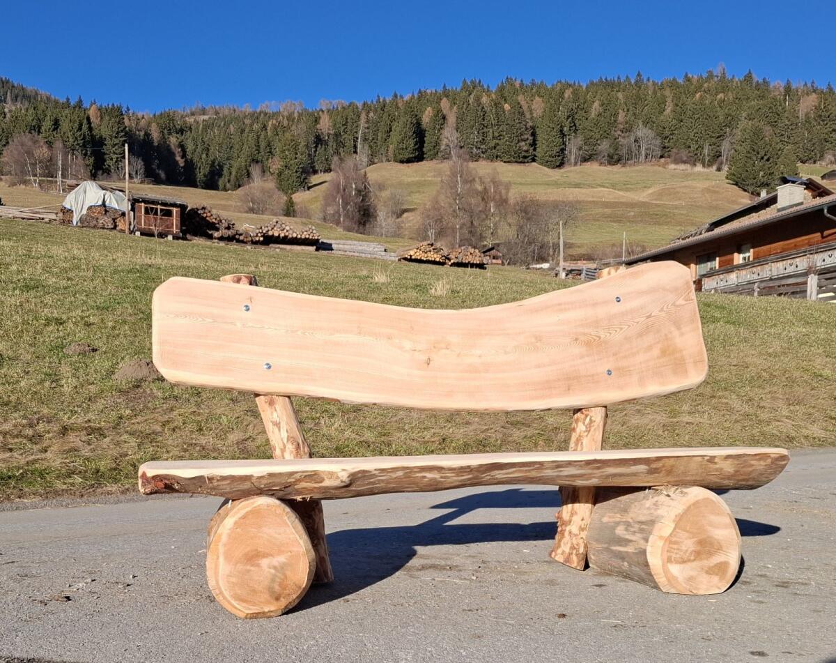 Hausbank aus Lärchenholz 3