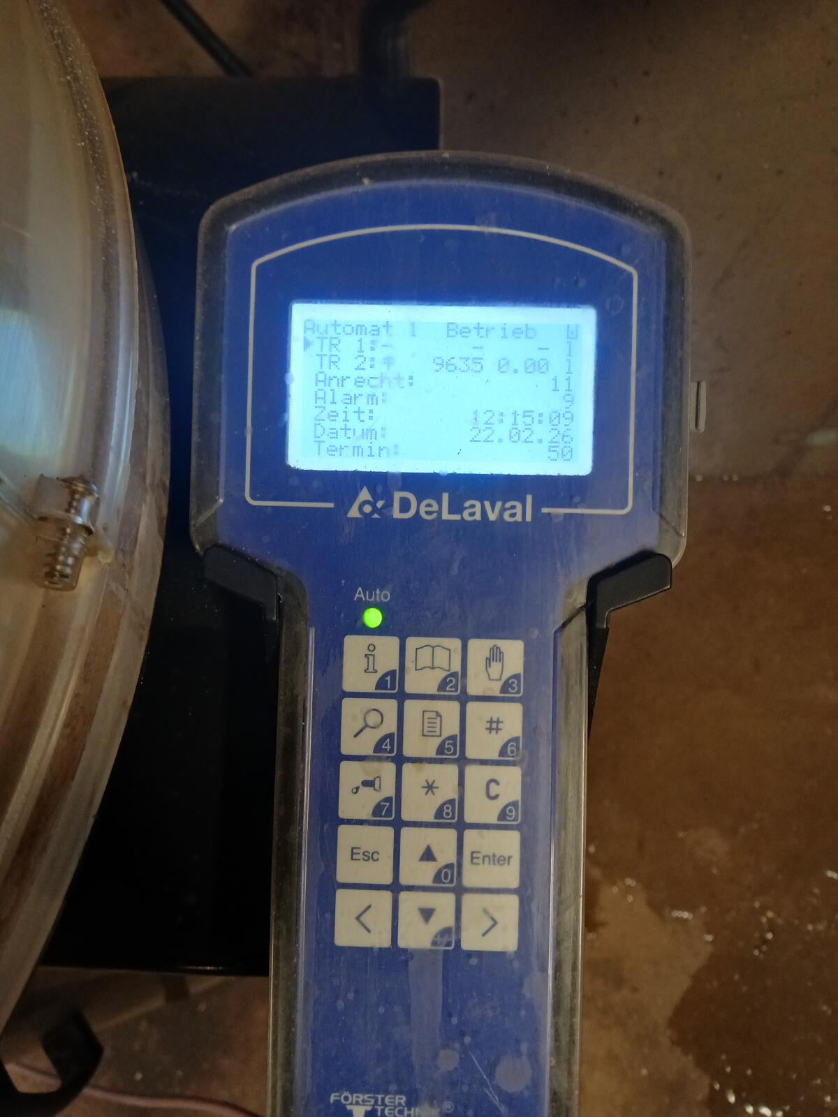 Verkaufe De Laval Kälbertränkeautomat CF50 2