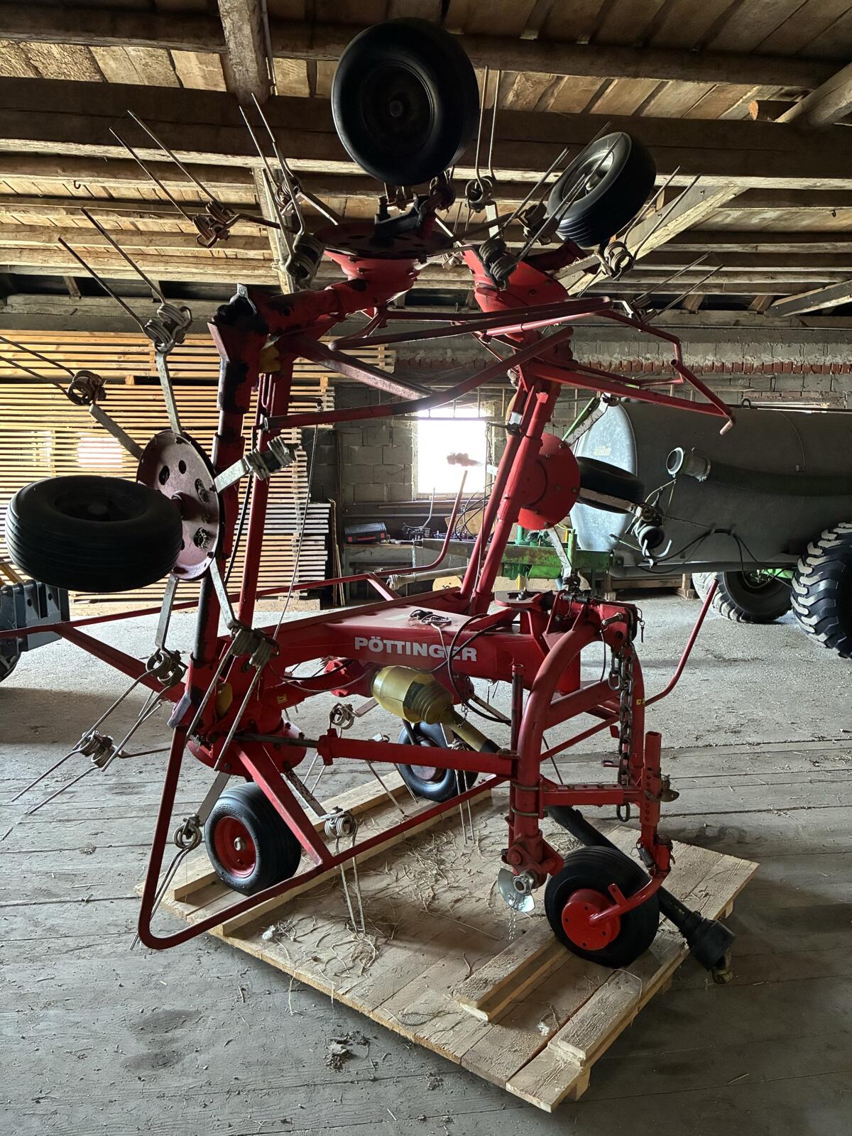 Pöttinger Kreiselheuer Hit 69N 2
