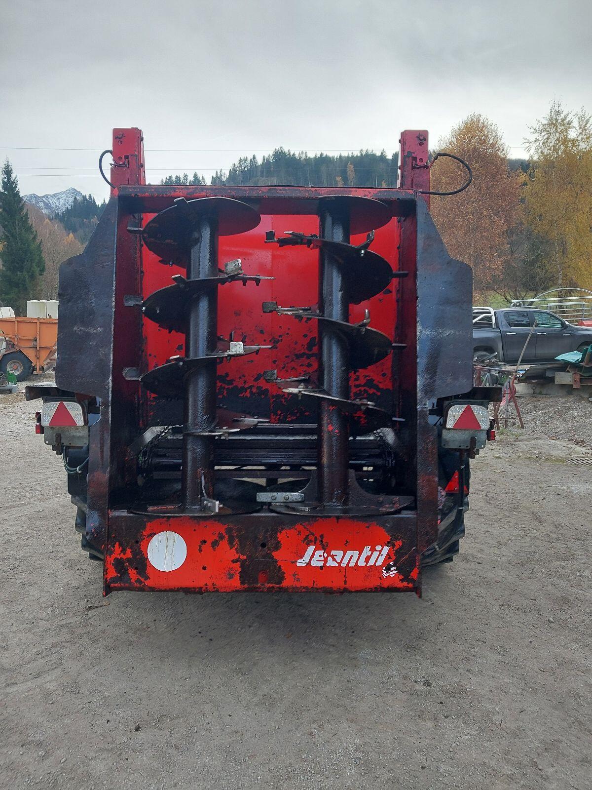 Jeantil Miststreuer EVR 11-7 2