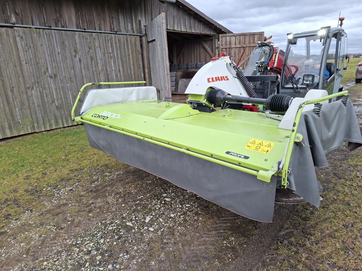 Claas Corto 3200 Contur 2