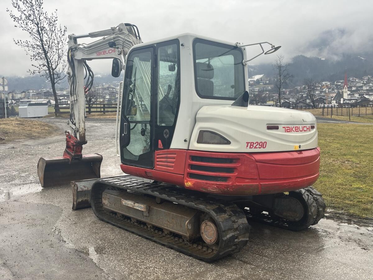 Takeuchi TB290 Bagger Powertilt 3