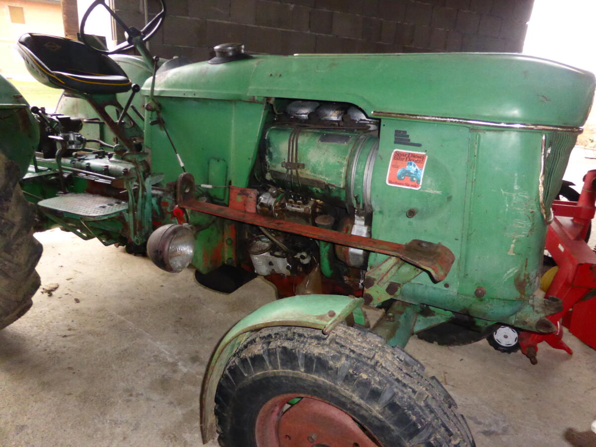 Oldtimer Traktor D40S 3