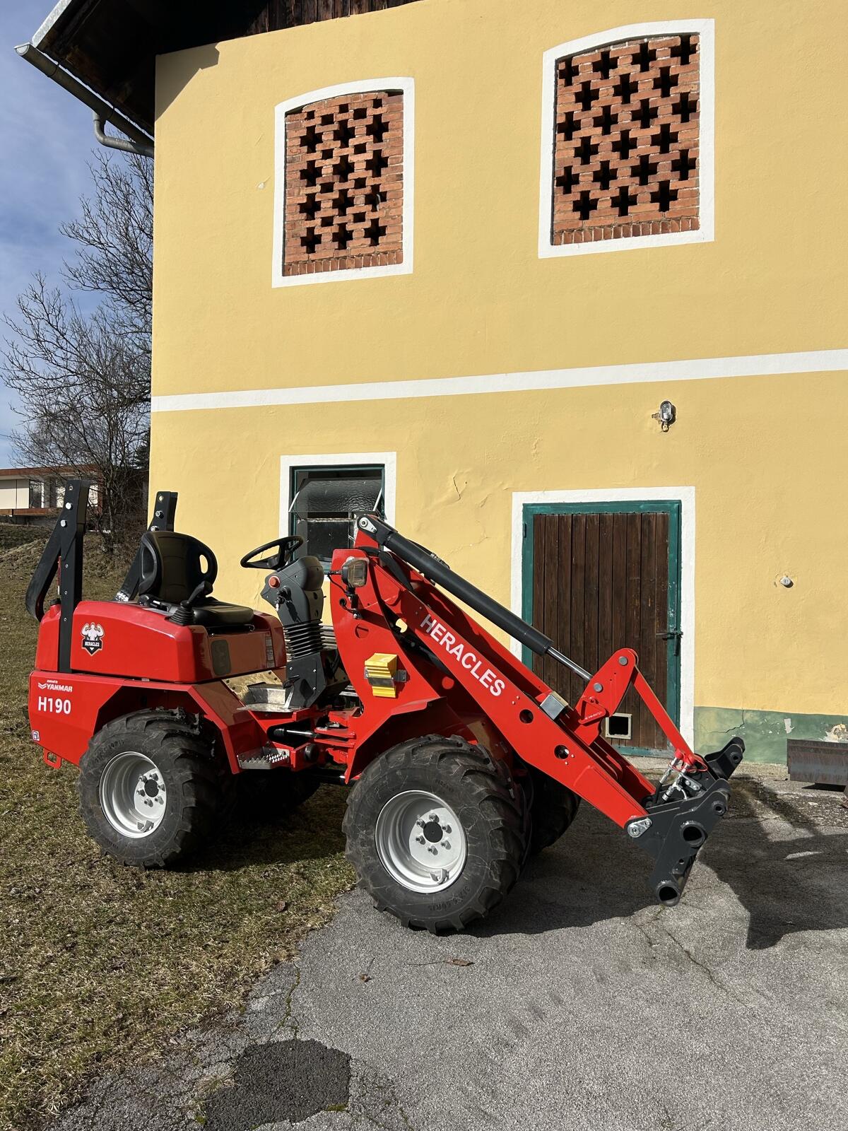 Heracles Hoflader H190 3