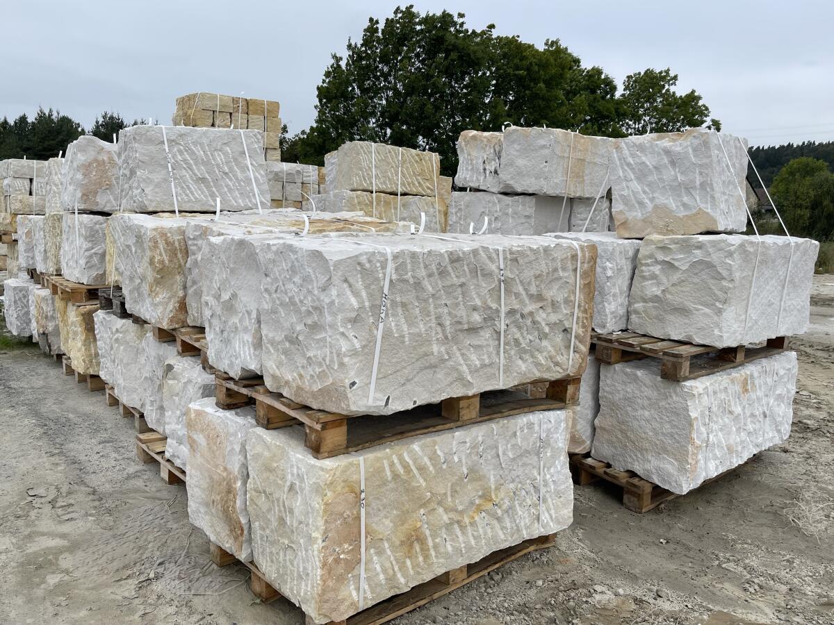 Quadersteine, Mauersteine, Mauerblöcke, Sandstein 2