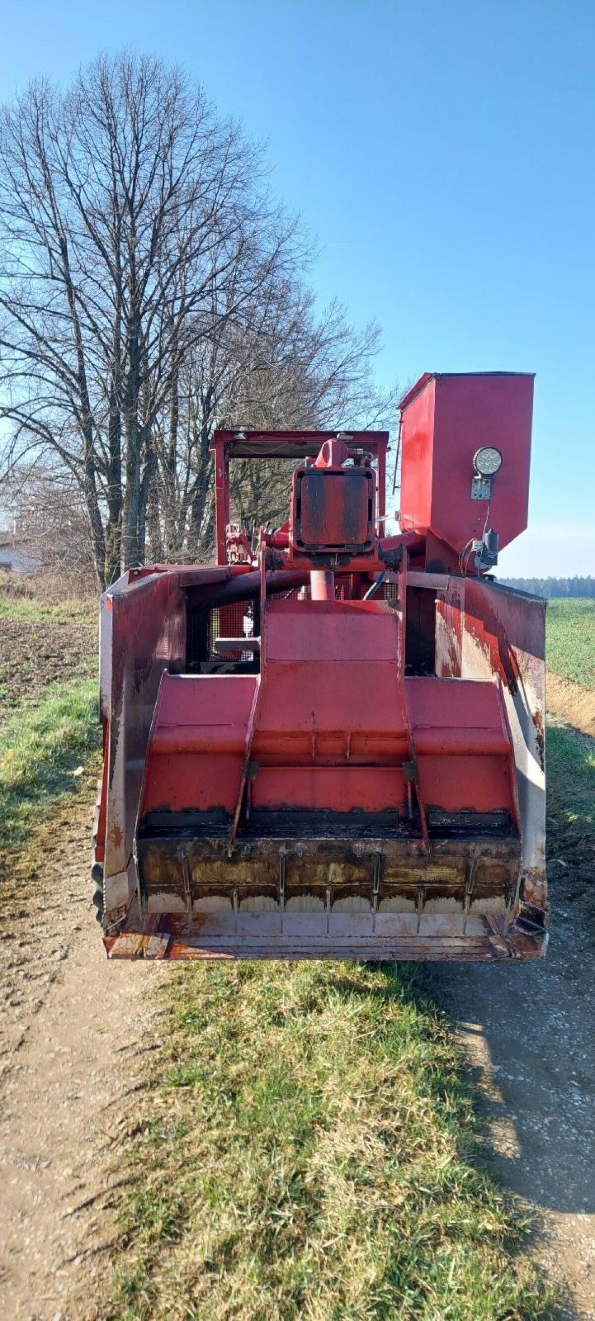 Silokamm selbstfahrend Mayer 3