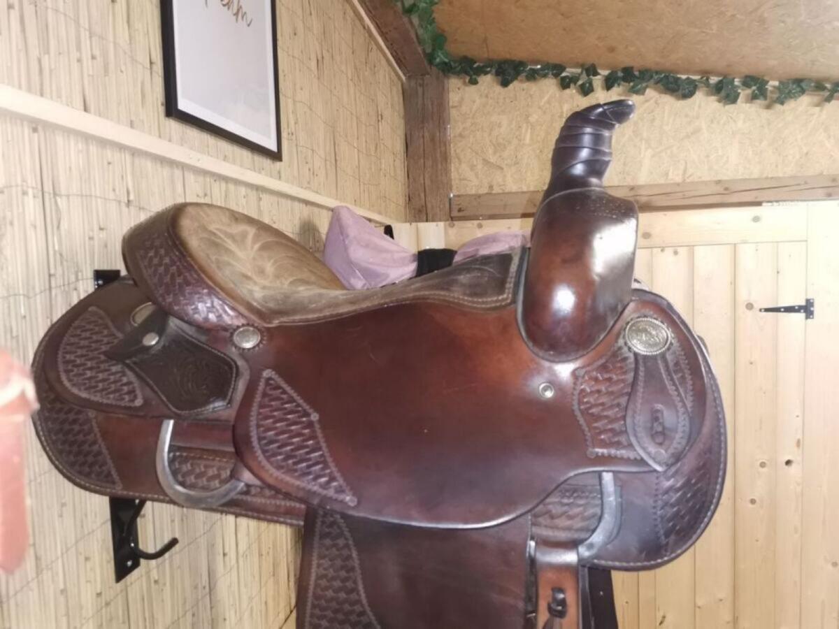 Westernsattel für Pferde mit hohem Widerrist 2