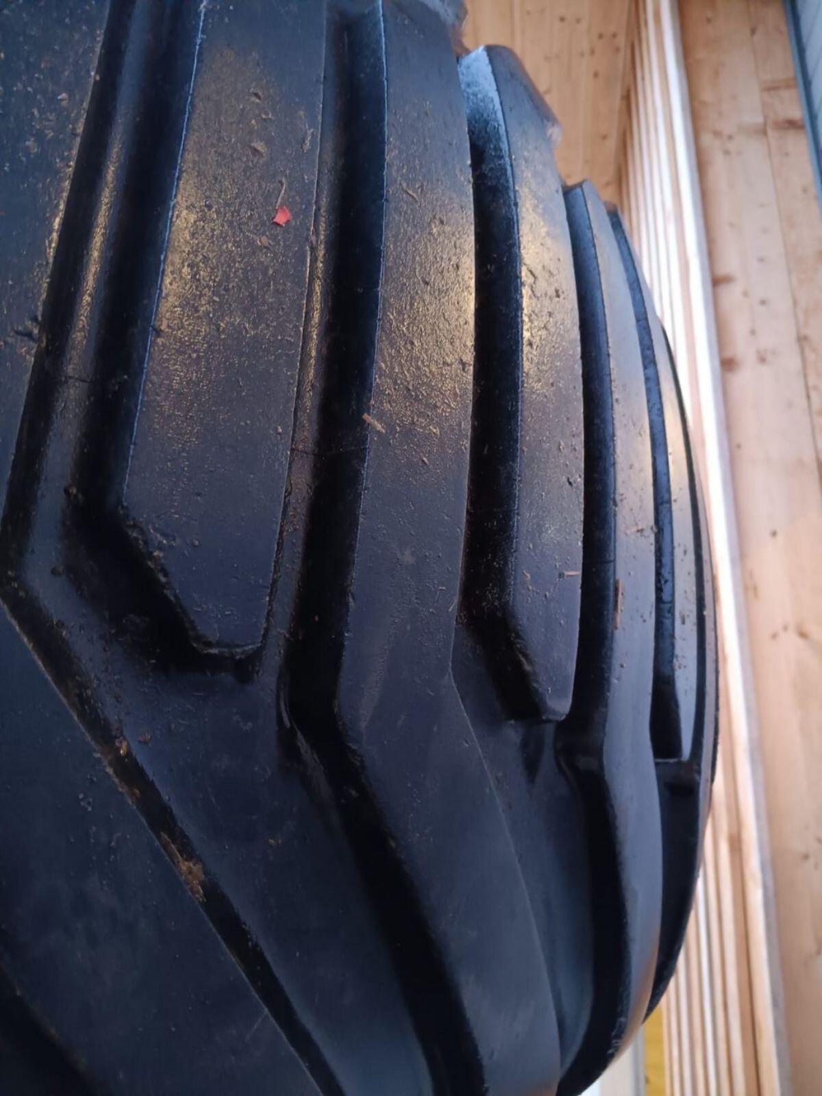 2 Stk. BKT 700/50-22,5 2