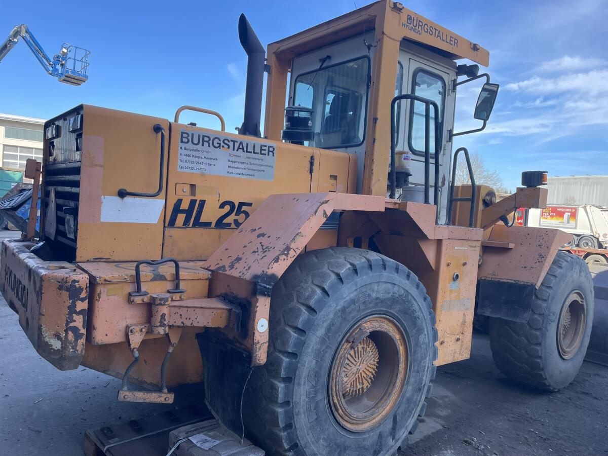Hyundai Radlader HL-25 2