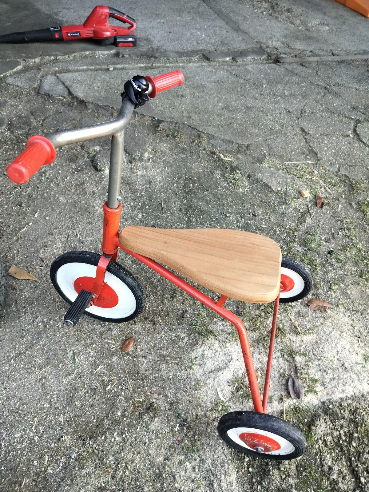 Oldtimer-Dreirad 3