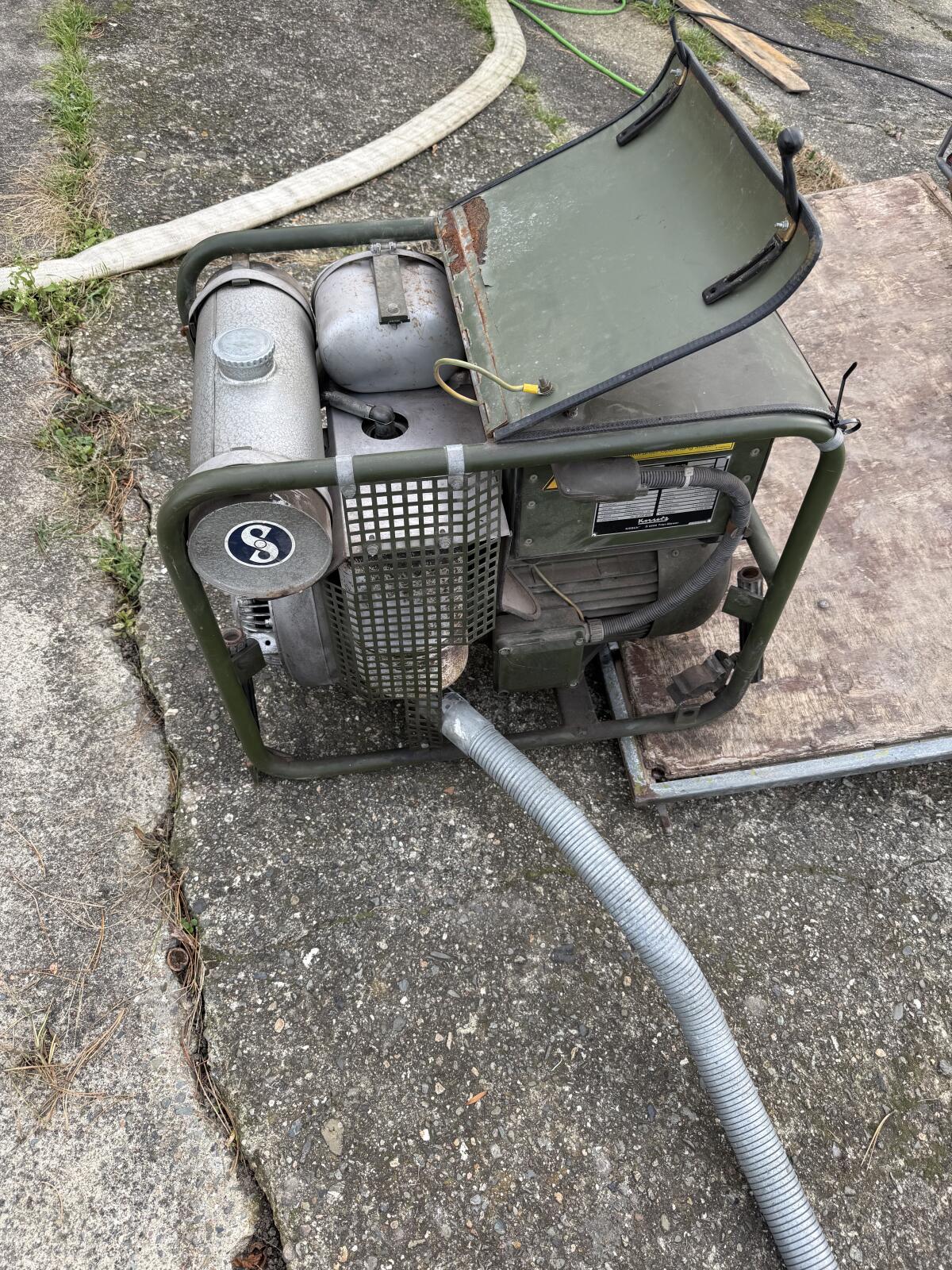 Bundeswehr Stromerzeuger Kirsch 2-Takt Sachs Stamo 282- 5 KVA 3