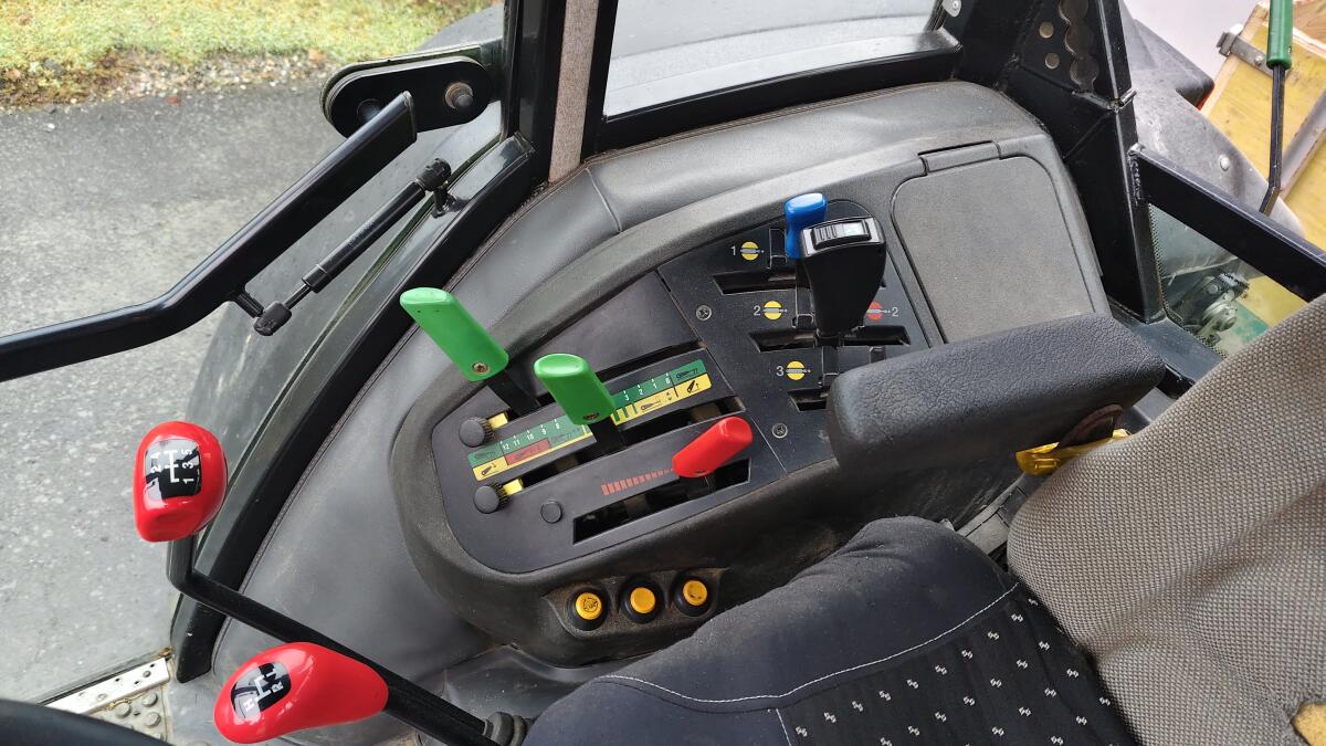 Deutz Fahr Agroplus 80 4 WD 3