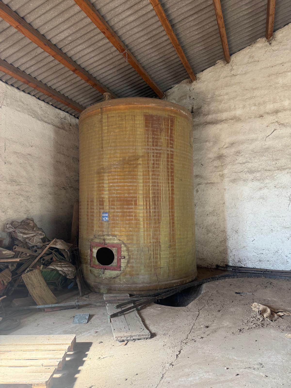 Polyester-Silo 28.000 l 2