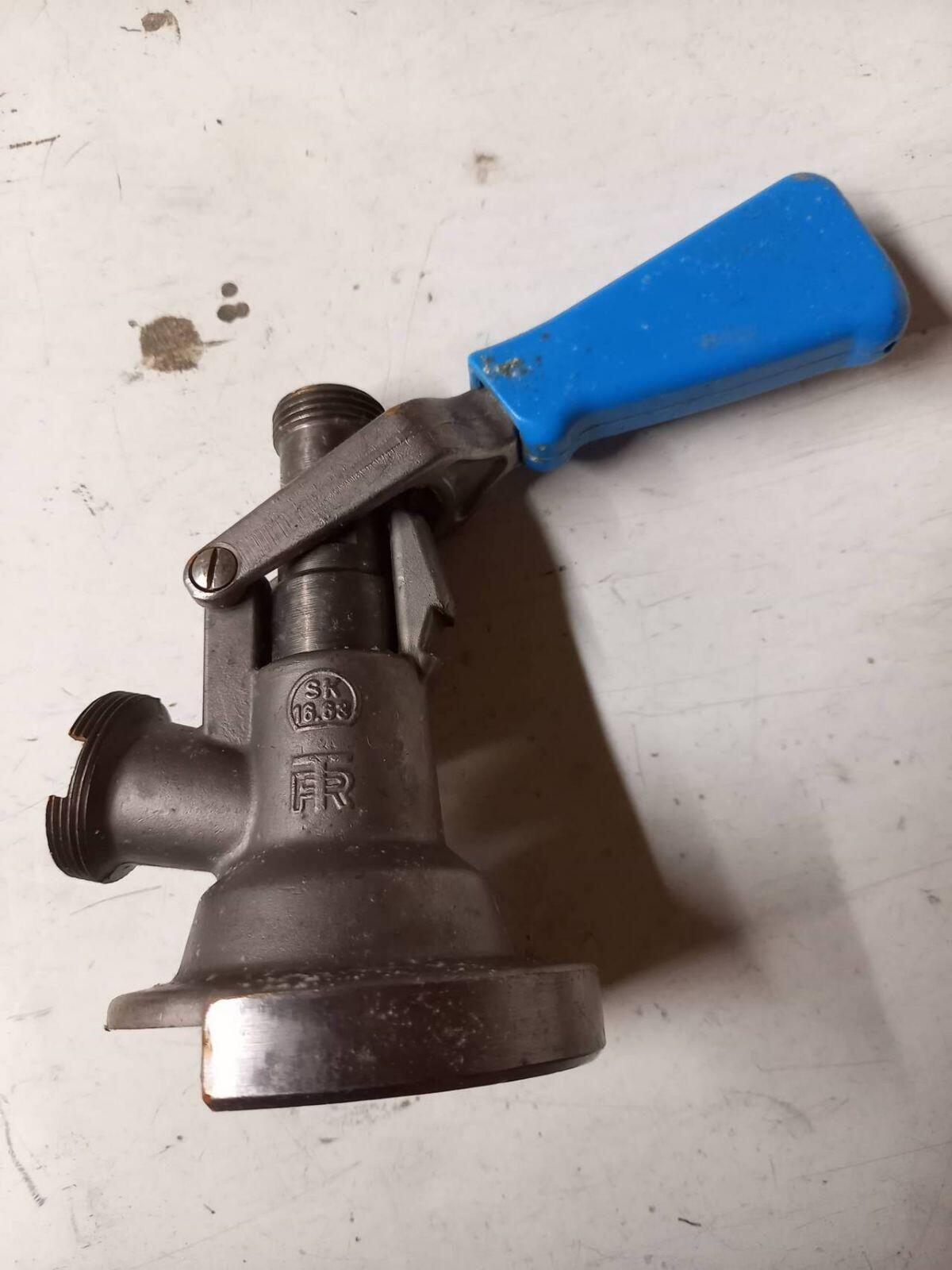 Anschlussteile Zapfanlage 2