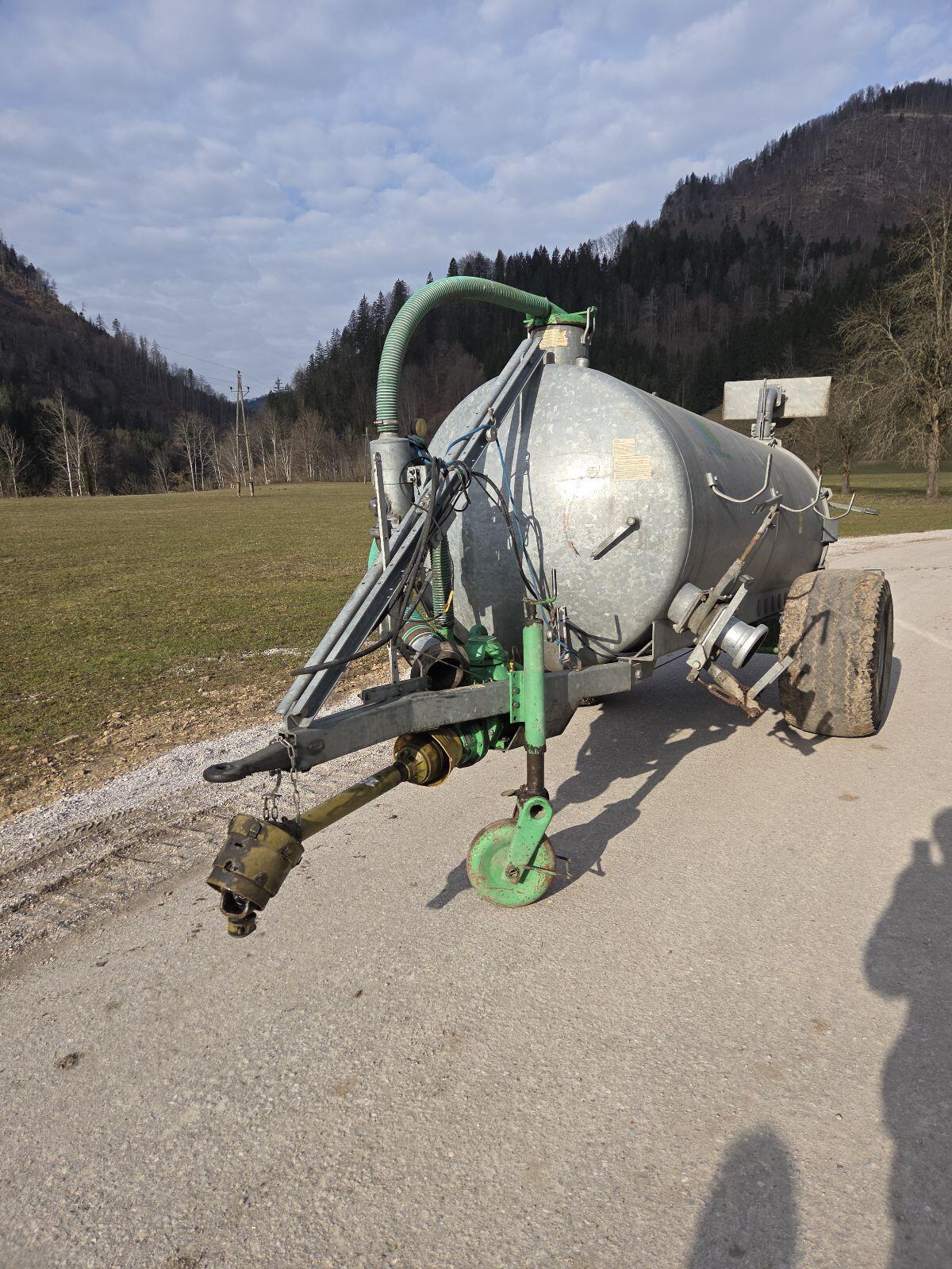 Bauer V40 Güllefass 3