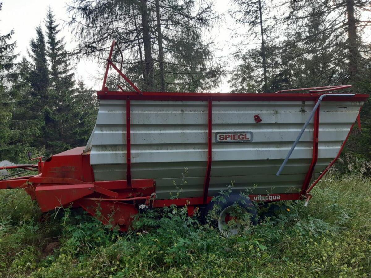 Ladewagen Bevilacqua 2