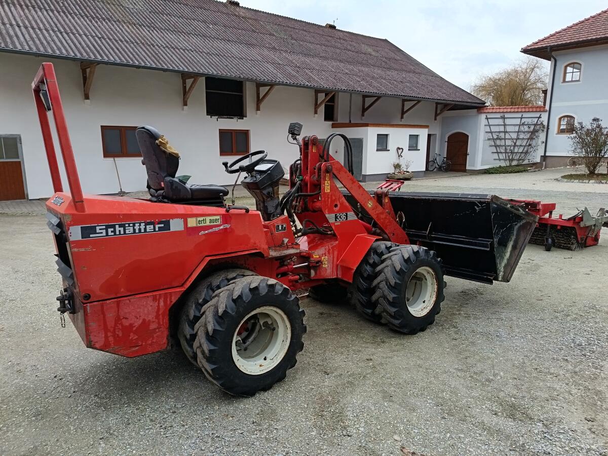 Hoflader Schäffer 336 3