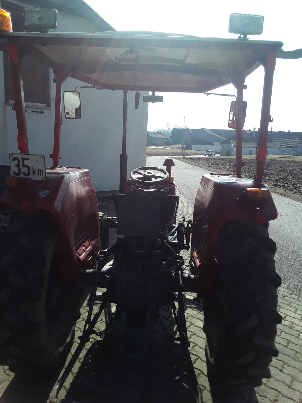 Massey Ferguson 135 Traktor 3