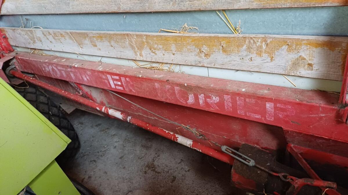 Ladewagen Pöttinger 2