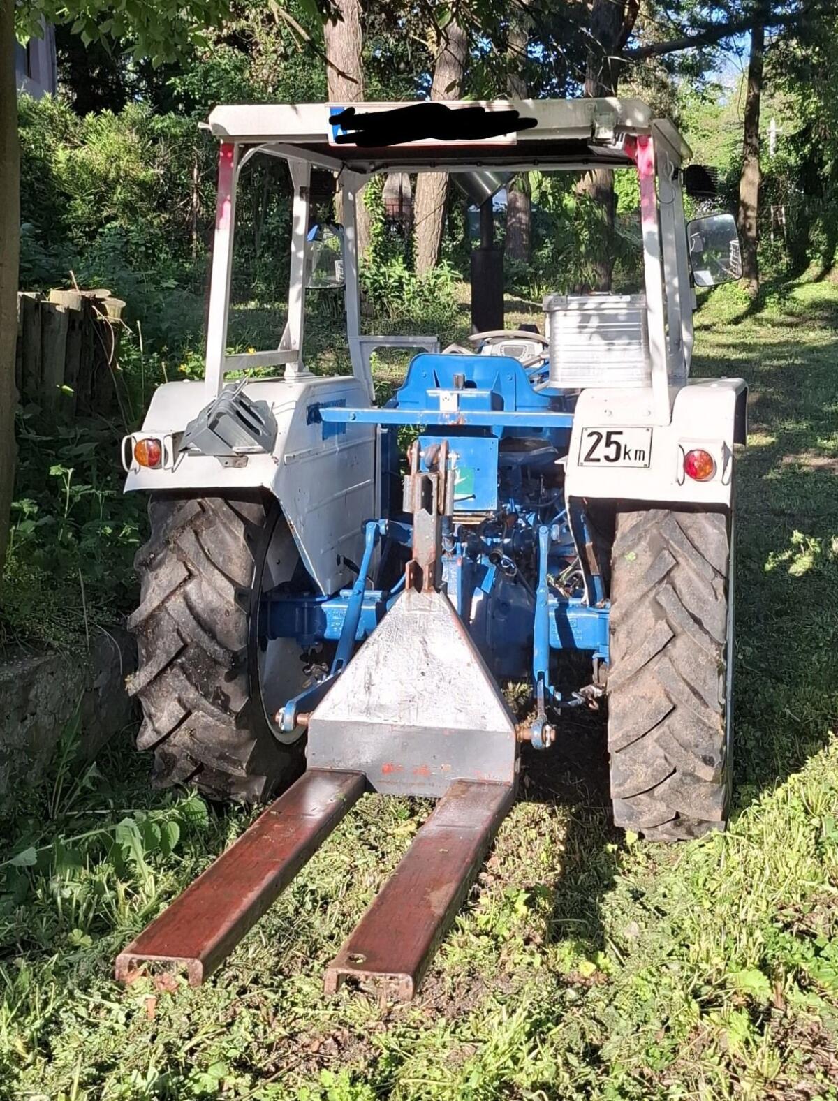 Ford 3000 Super Dexta mit Frontlader - 25 km/h 2