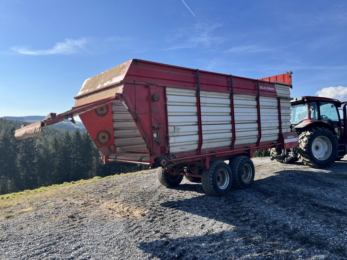 Pöttinger Silierwagen Siloprofi 2