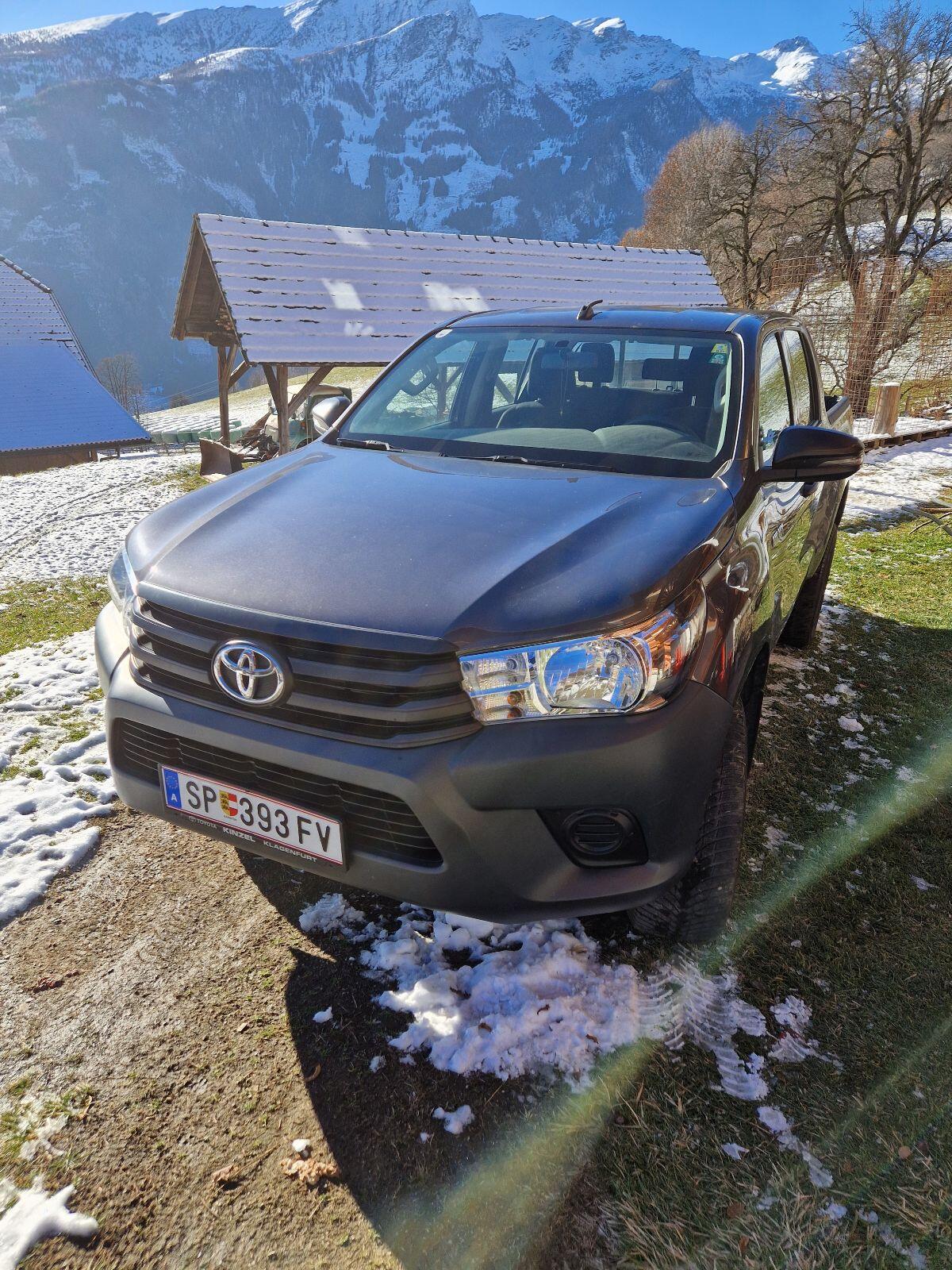 Toyota Hilux 3